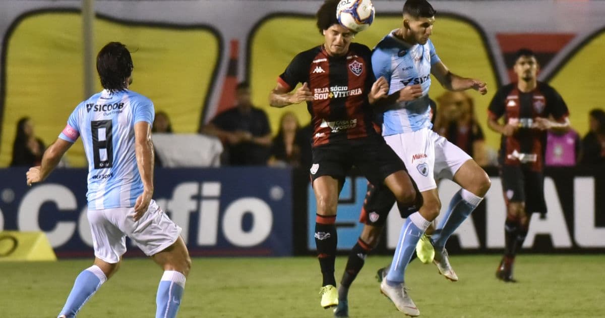 Vitória não aproveita chances e perde para o Londrina no Barradão