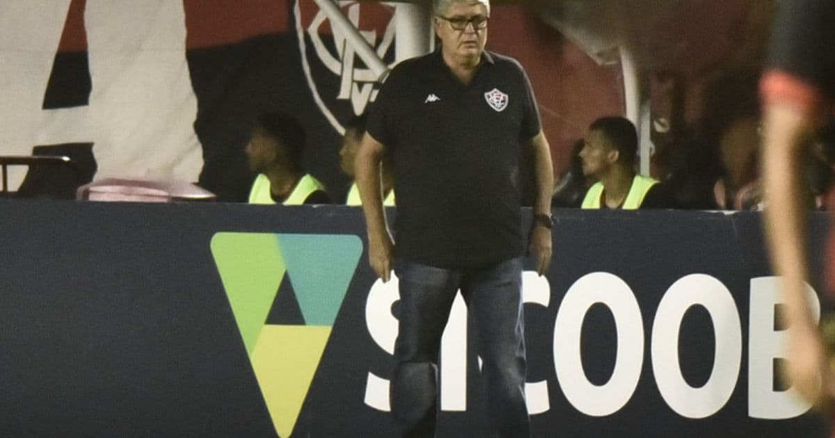'Reconheço que não fizemos um bom jogo', diz Geninho após derrota para o Londrina