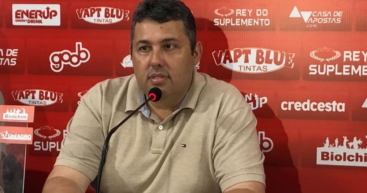Alarcon Pacheco diz que Vitória 'está atento' ao mercado da bola