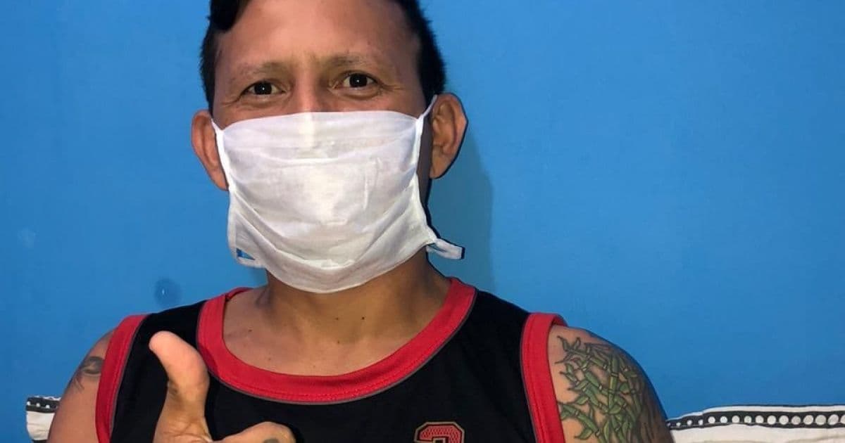 Índio, ex-atacante do Vitória, se recupera em casa após internação e diagnóstico de Covid-19