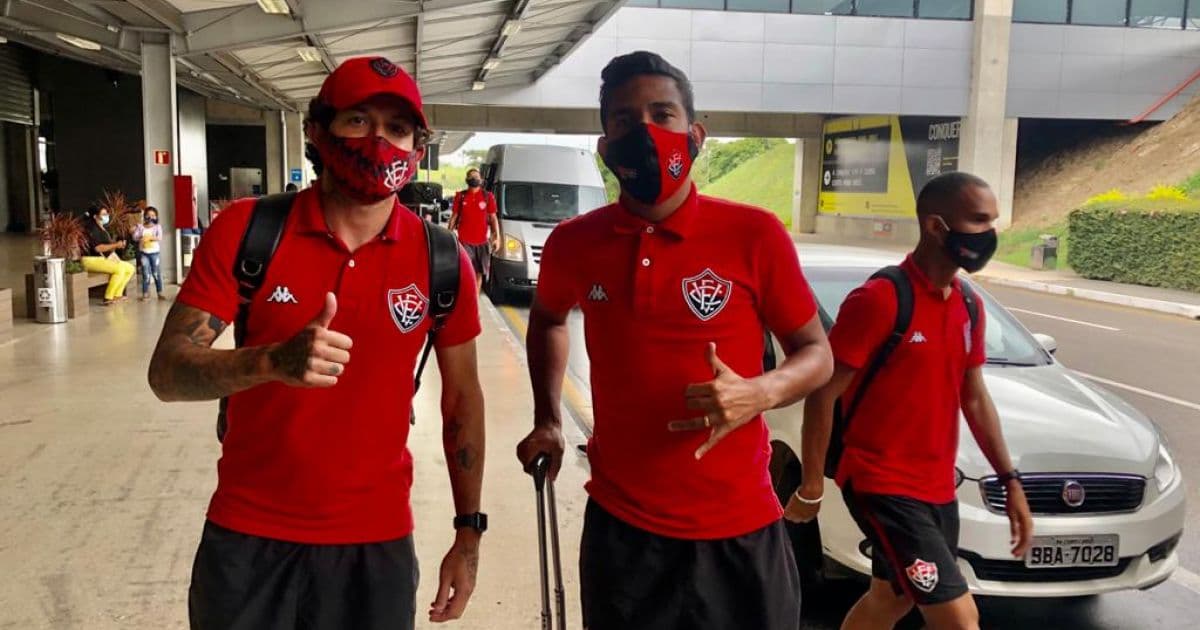 Vitória relaciona 22 jogadores para duelo contra o Paraná