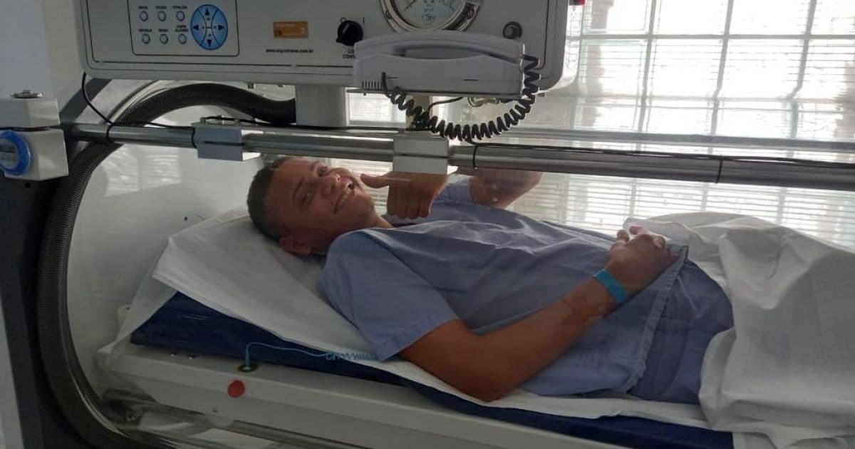 Guilherme Rend faz tratamento para acelerar cicatrização de lesão muscular na coxa