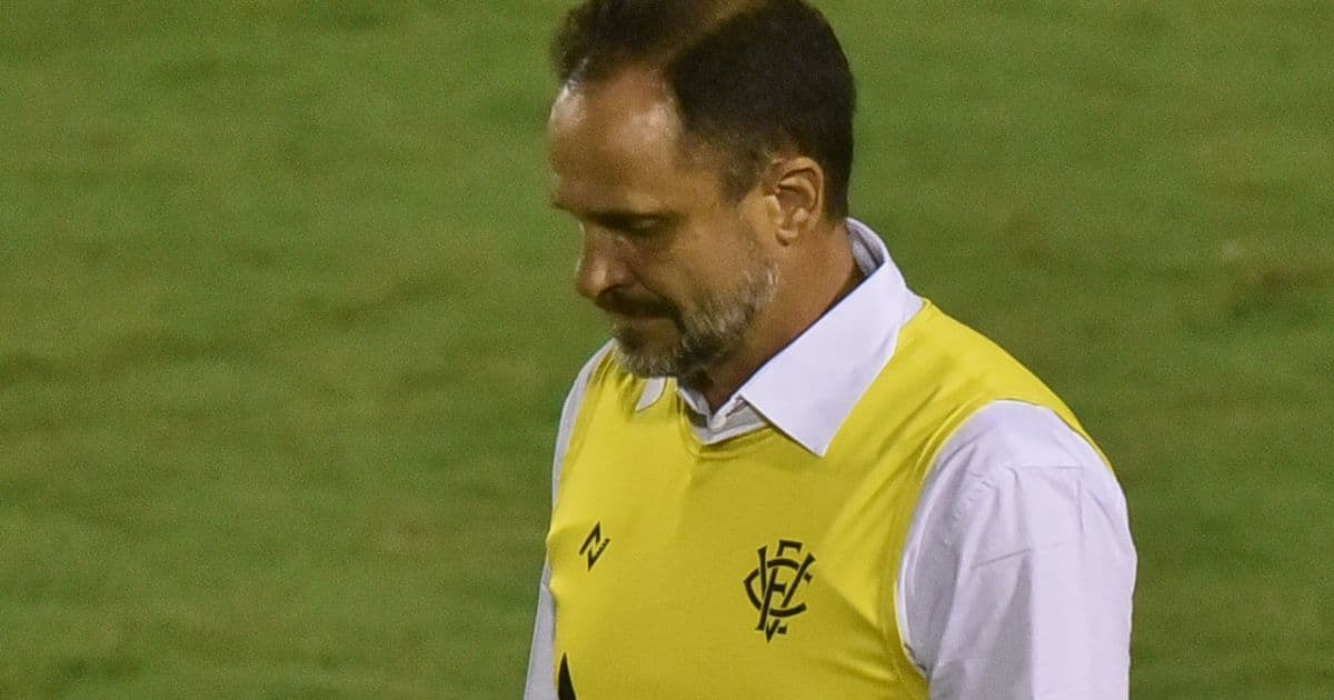 Wagner Lopes assume responsabilidade por falta de gols do Vitória após derrota