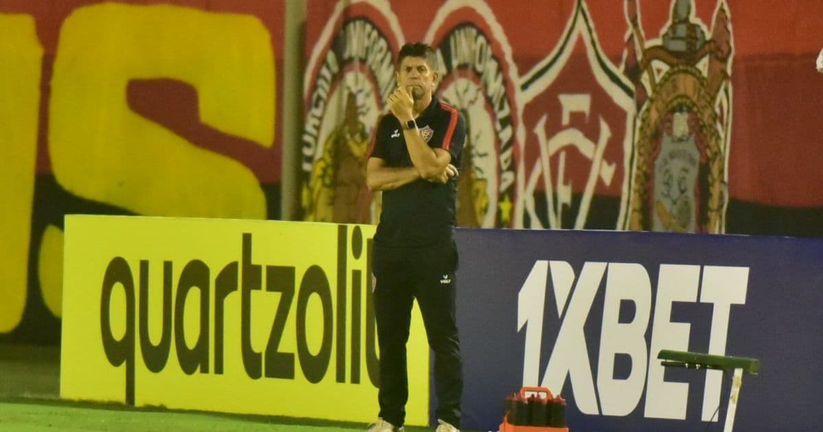 Fabiano Soares celebra os três pontos, mas quer Vitória 'com mais intensidade'
