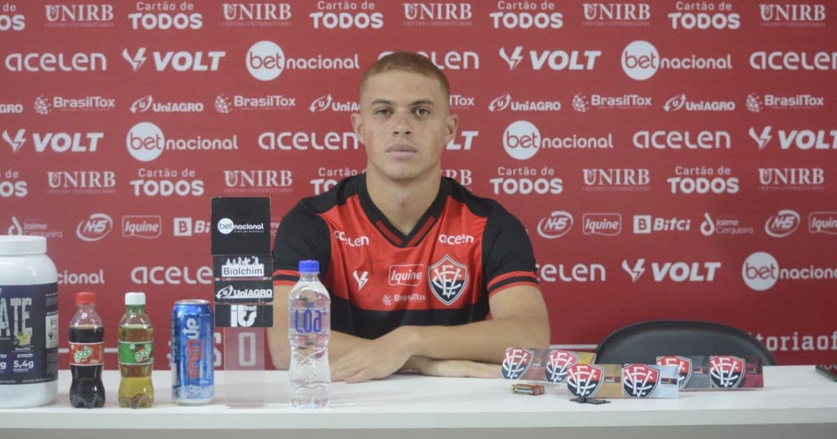 Novo contratado do Vitória, Vinicius Foguinho fala de suas características em campo
