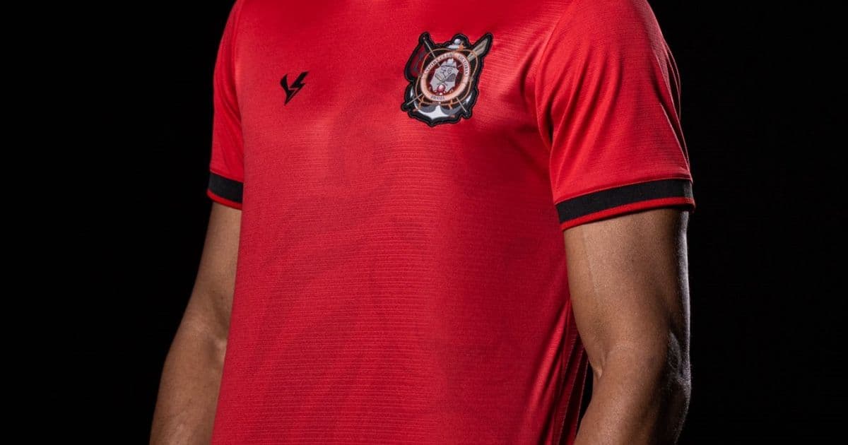 Vitória lança terceiro uniforme; camisas já estão à venda
