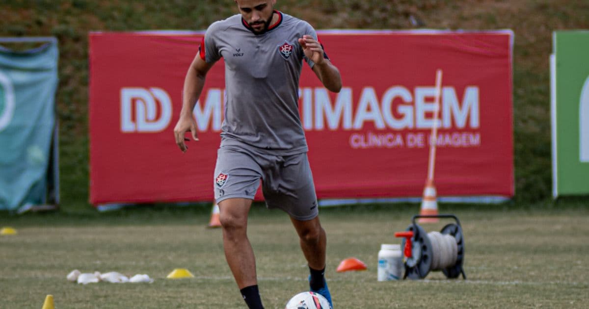 Lazaroni participa de parte do treino do Vitória, mas é dúvida para pegar o Paysandu