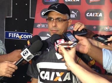 De volta ao Vitória, Éder Bastos quer tirar Vitória do Z-4 e fala até em Libertadores