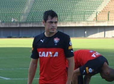 Recuperado de lesão, Cáceres é liberado pelo DM e deve encarar o Flamengo