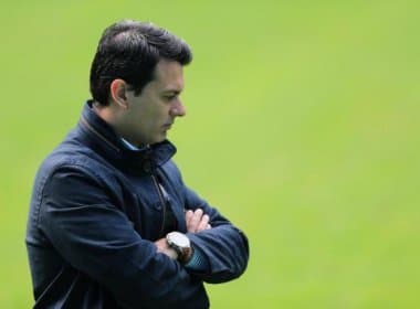 Após queda na Libertadores, executivo de futebol do Grêmio é demitido