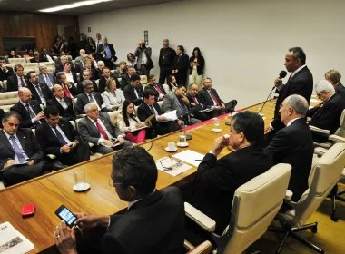 DEM e PSD protocolam representação contra Waldir Maranhão por quebra de decoro