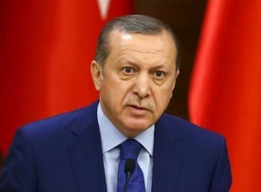 Turquia: Erdogan convoca comício contra tentativa de golpe militar