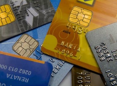 Juro do rotativo do cartão de crédito passa para 482,1% ao ano em novembro
