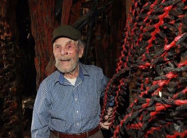 Radicado na Bahia, escultor Frans Krajcberg morre, aos 96 anos
