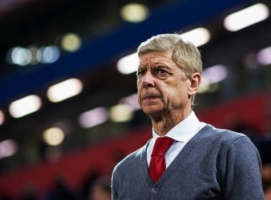 Wenger indica que desejava permanecer no Arsenal: 'Não foi minha decisão'