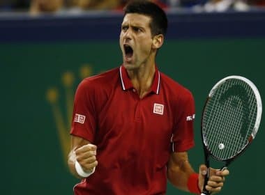 Novak Djokovic derrota Andy Murray e avança à semifinal em Paris
