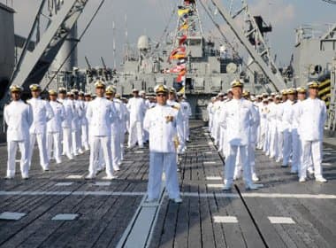 Marinha recua e não vai reduzir jornada de trabalho