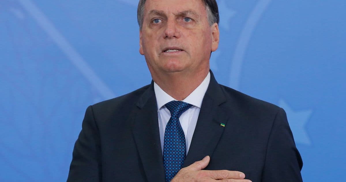 Bolsonaro não vai incentivar vacinação por ser contra obrigatoriedade, diz Pazuello