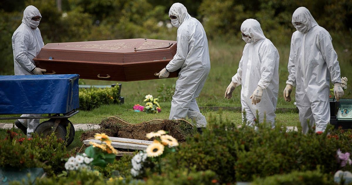 Brasil registra a maior média móvel de mortes desde o início da pandemia