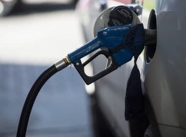 Preço da gasolina bate recorde e chega ao maior valor em dez anos