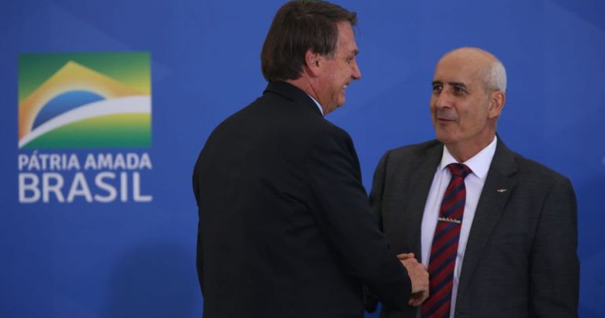 Ramos não é nota 10 por não saber conversar com Congresso, diz Bolsonaro