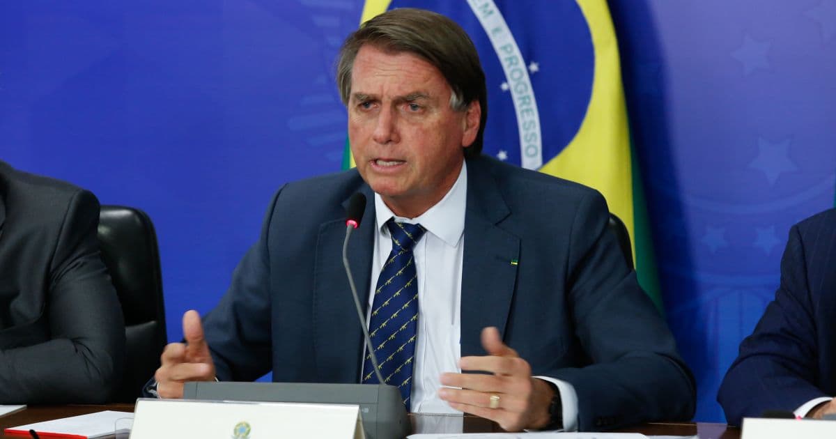 Bolsonaro mantém ataques ao STF e fala em interferências indevidas no governo