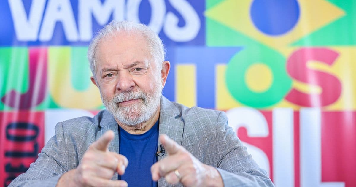 Lula vai à Justiça contra decreto de Bolsonaro que obriga postos a exibir preço