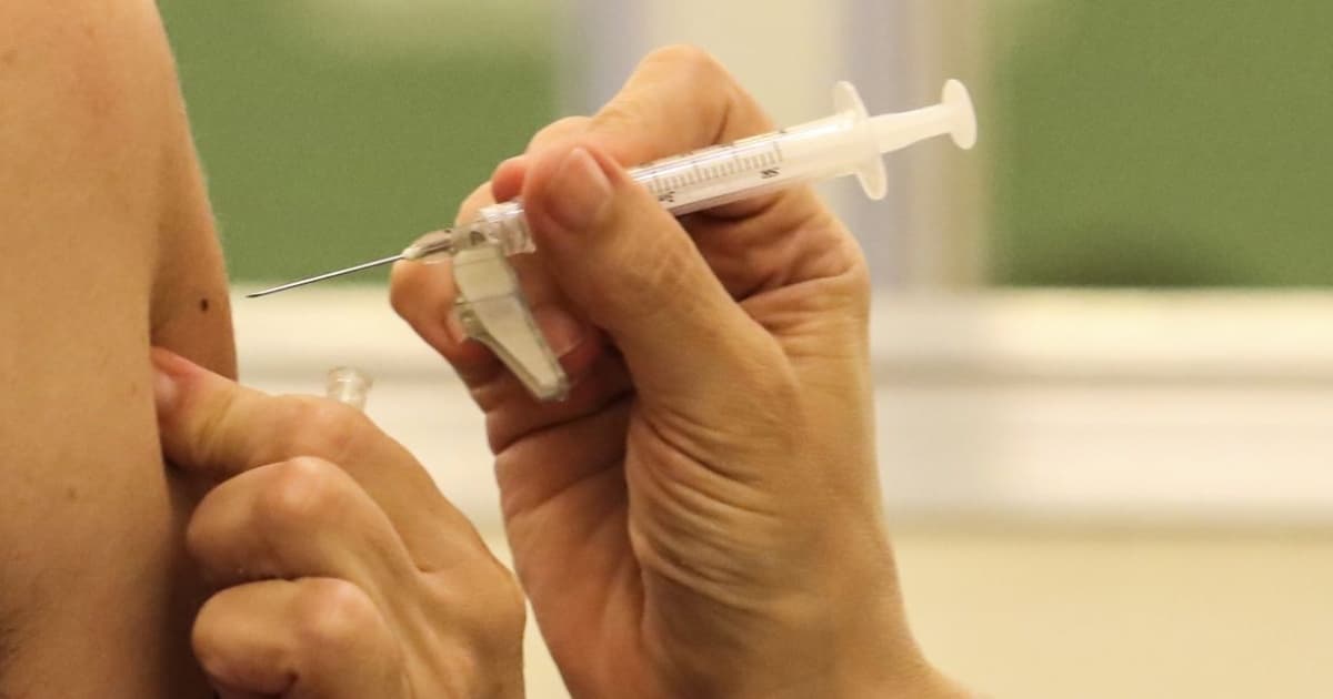Saúde quer ajuda de clínicas privadas para recuperar coberturas vacinais