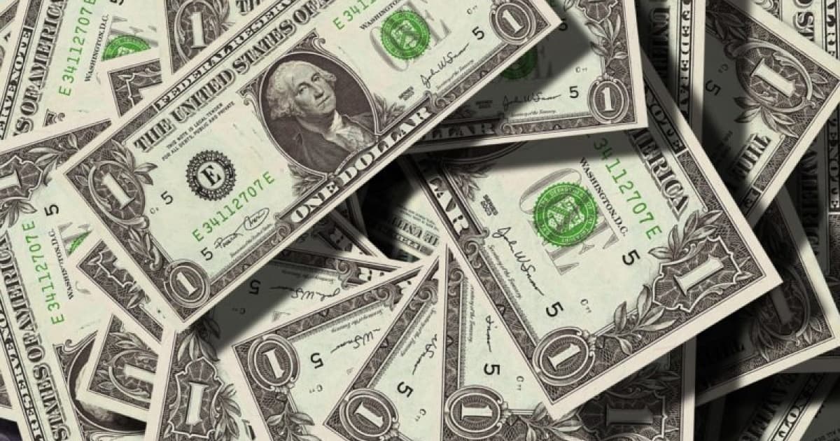 Dólar cai a R$ 4,99 com alívio em rendimentos de papéis dos EUA