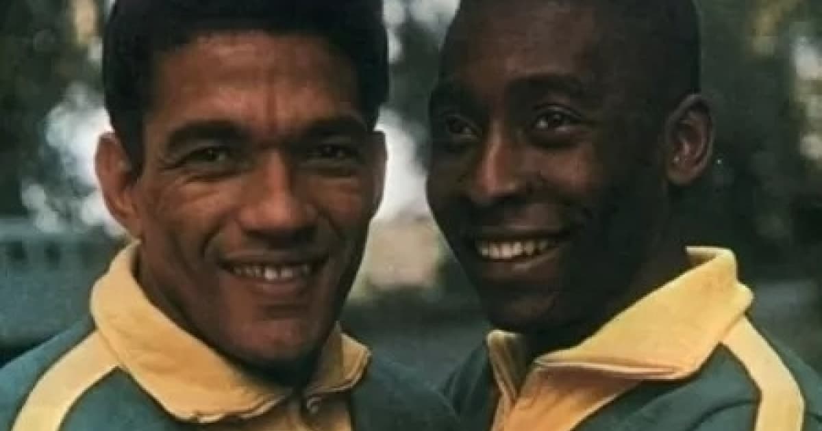 CBF e Fifa homenageiam Garrincha por 90 anos e relembram parceria com Pelé