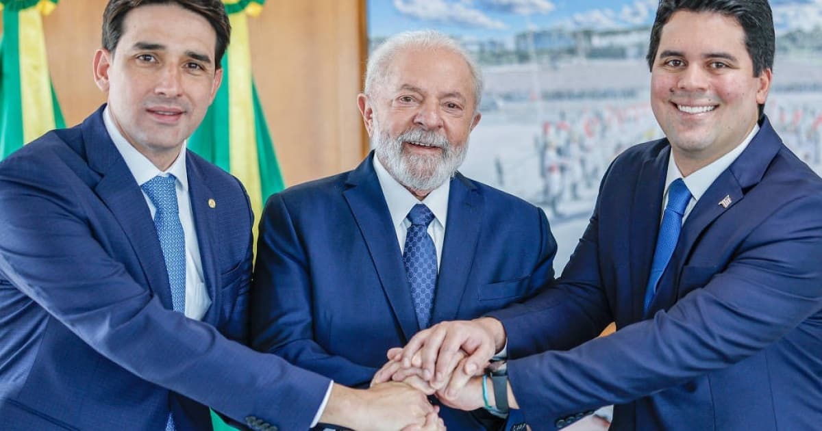 Centrão mantém pressão apesar de ministérios, e Lula negocia cargos a cada votação