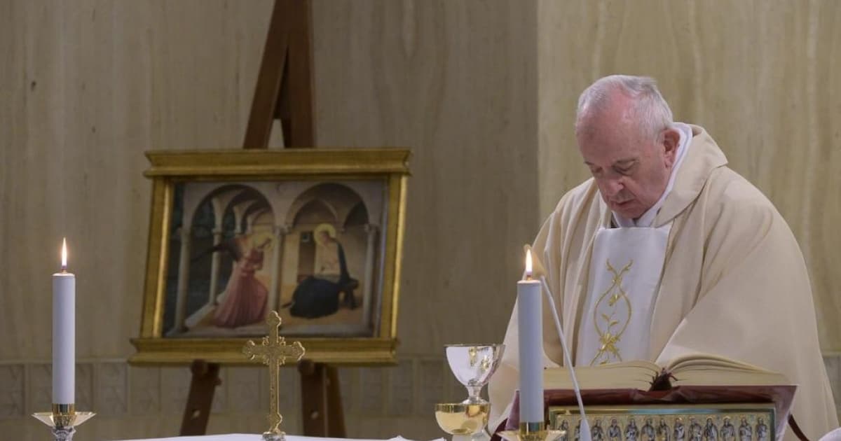 Papa Francisco diz não temer cisma entre católicos após bênção a casais LGBTQIA+