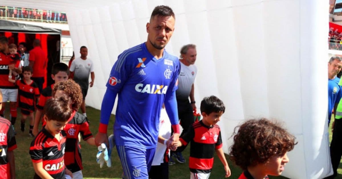 Após quase sair, Diego Alves vira homem de confiança do 'novo Flamengo'