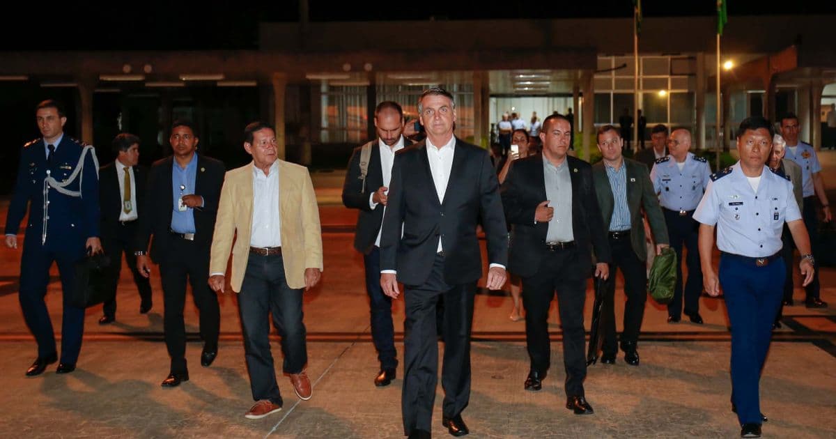 'Espero que governo da Venezuela mude rapidamente', diz Bolsonaro em Davos