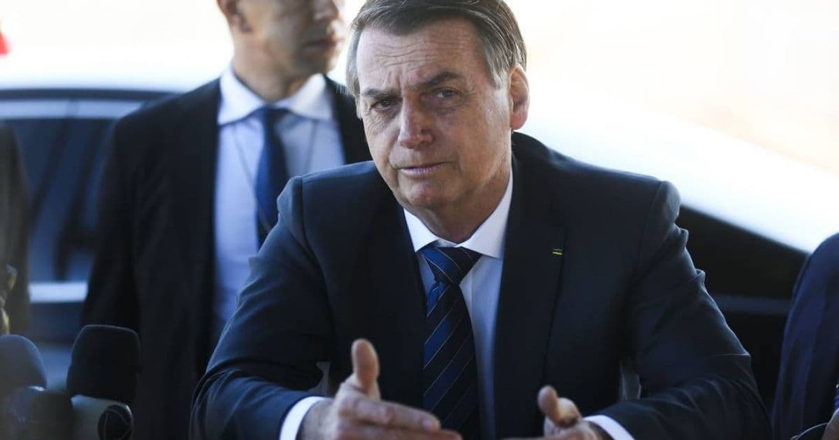A pedido de Trump, Bolsonaro quer MP para mudar lei de TV paga no país