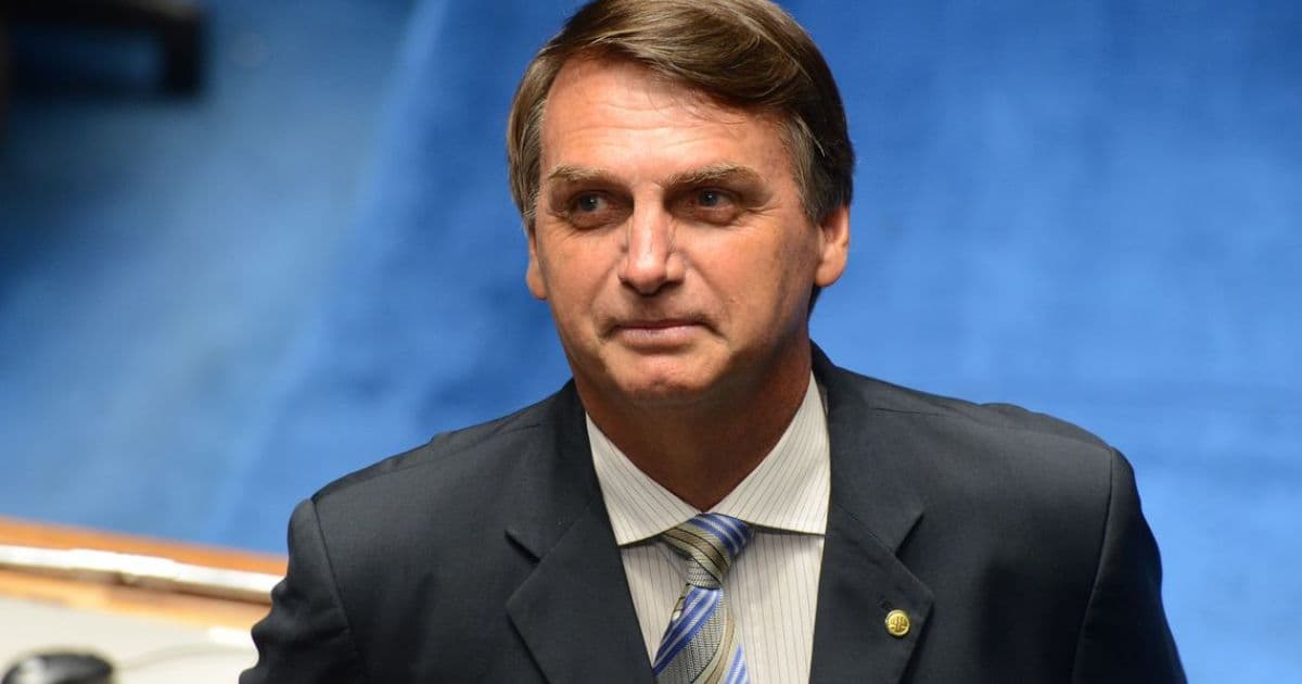 Bolsonaro diz que 'garimpou' e vetou filmes com temática LGBT