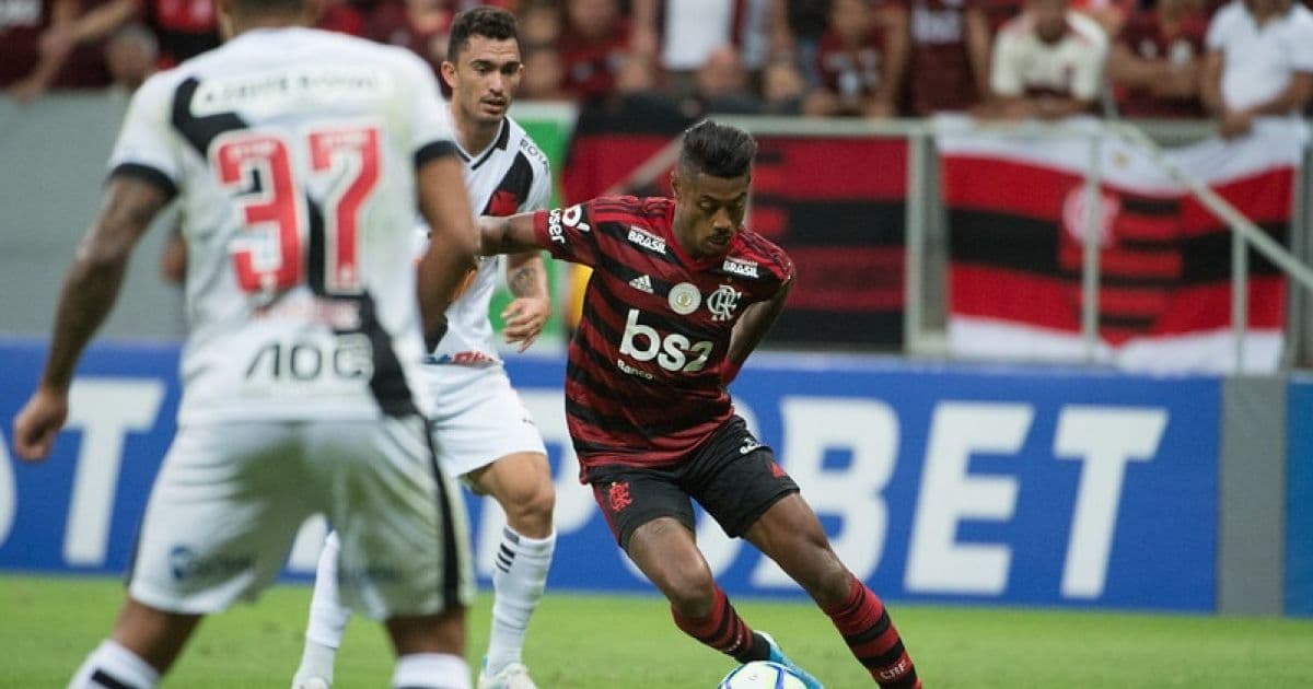 Bruno Henrique brilha, Diego Alves pega pênaltis, e Flamengo goleia o Vasco