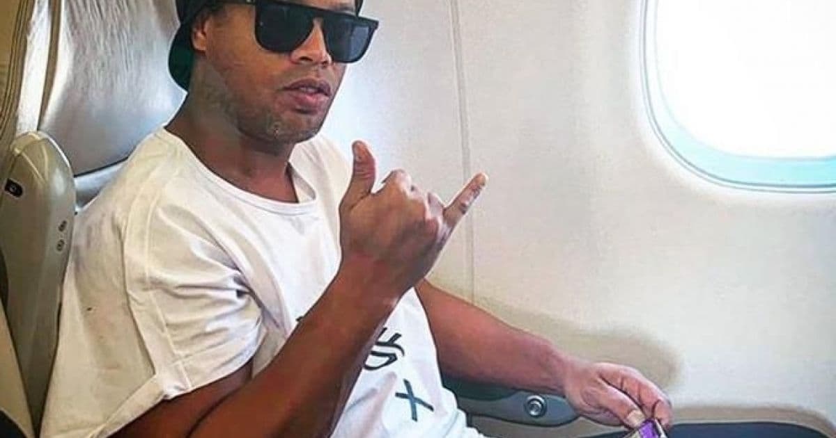 Ronaldinho Gaúcho fecha acordo para recuperar passaporte