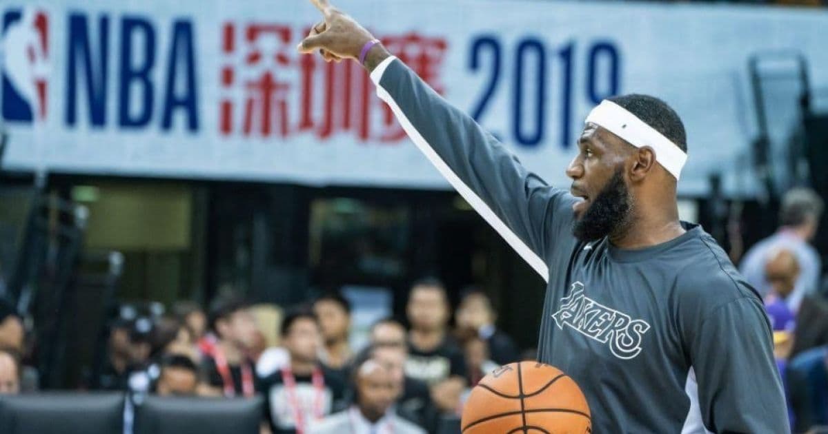 LeBron critica tuíte de diretor que abalou relação entre NBA e China