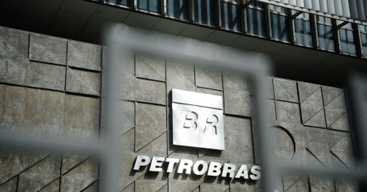 Em ano de recordes de produção de petróleo, Petrobras mantém refinarias ociosas