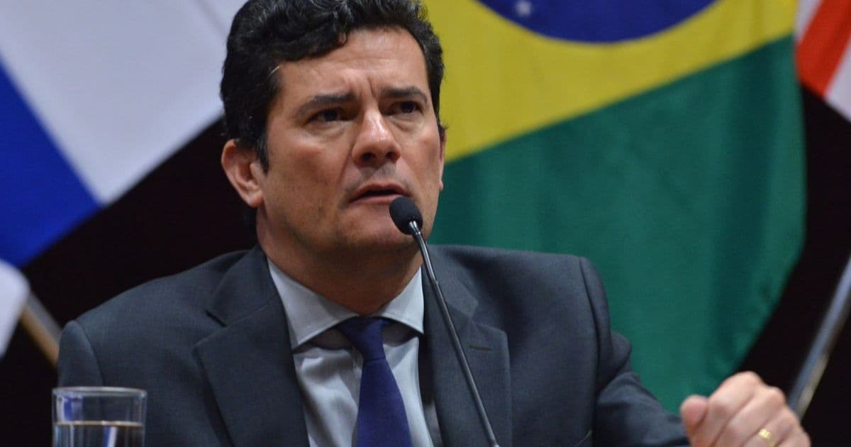 Decisão de Moro estava tomada antes de Bolsonaro comunicar troca na PF