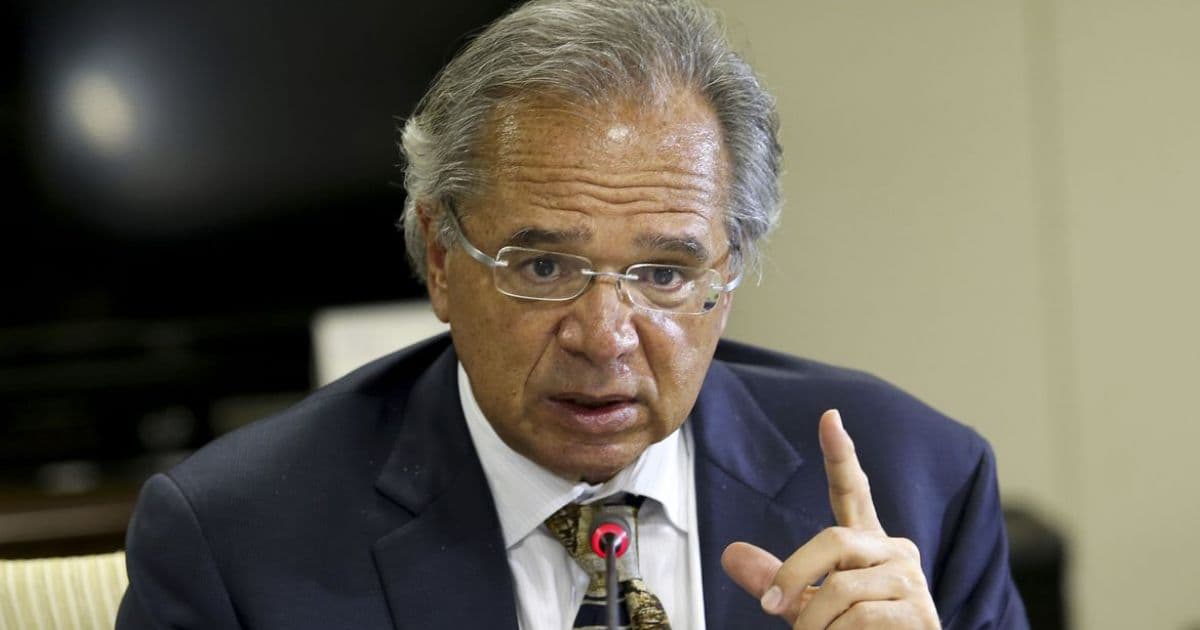 Guedes diz a deputados que vai renomear Bolsa Família para Renda Brasil