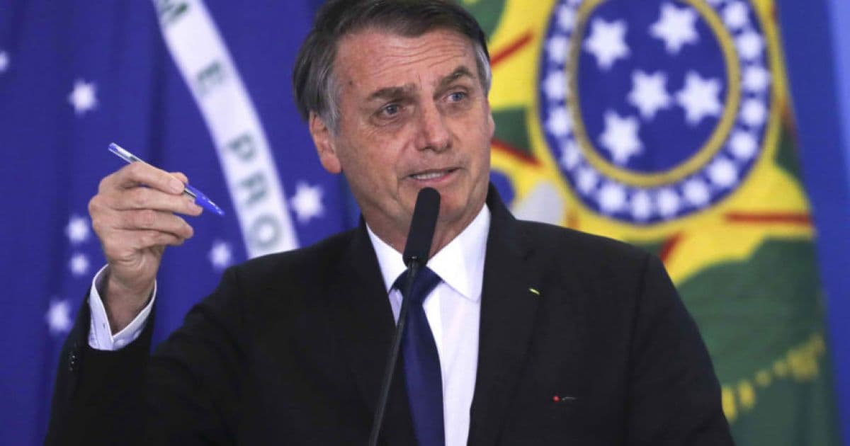 Bolsonaro veta projeto que previa pagamento de duas cotas por vez do auxílio emergencial