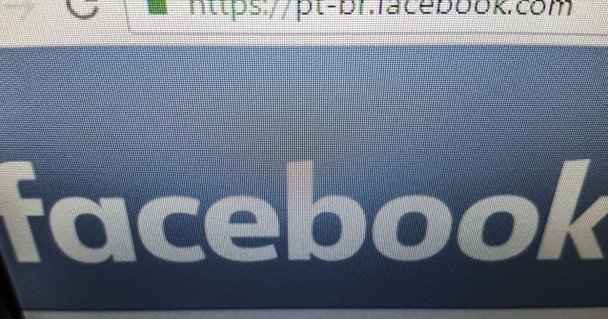 Facebook contraria STF e manterá perfis de bolsonaristas no ar fora do país