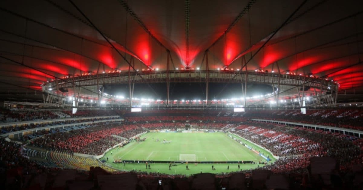 Crivella quer jogo do Flamengo com 20 mil pessoas no Maracanã