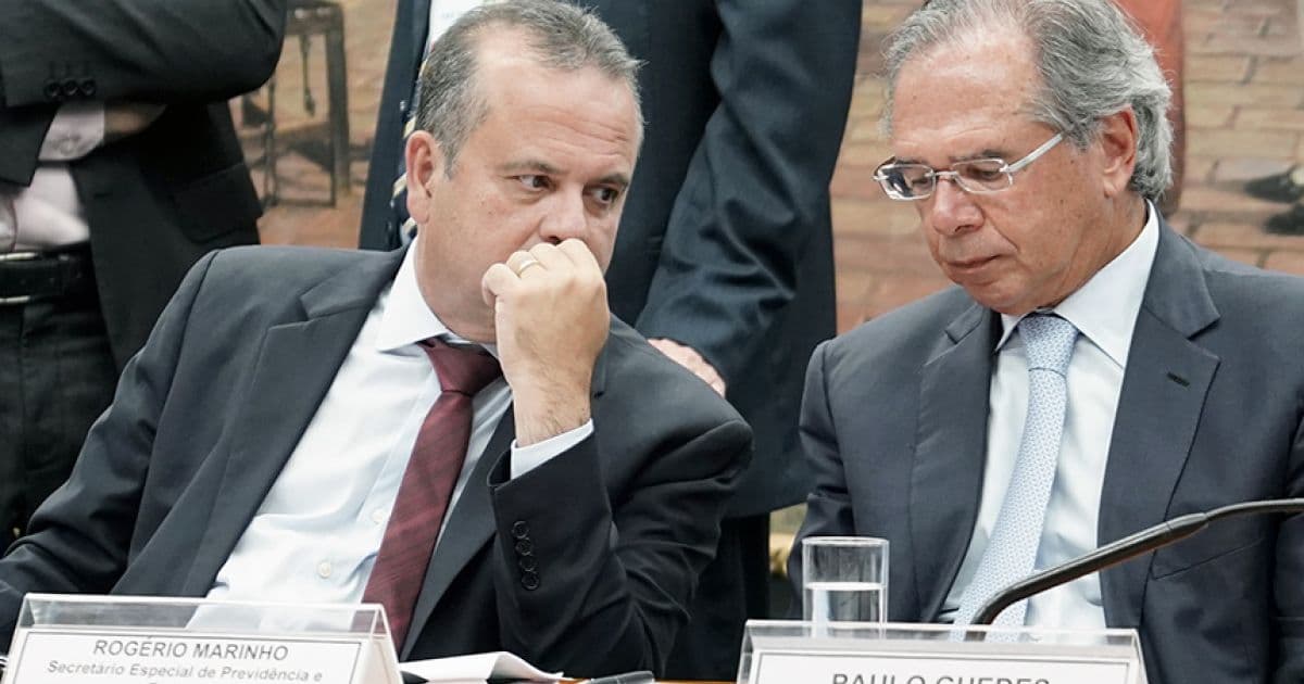 Irritado, Bolsonaro pretende repreender Rogério Marinho por críticas a Guedes