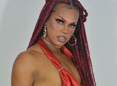 No Queen Stars, Katha Maathai conta vivências como drag queen no interior da Bahia