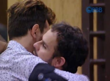 Adrilles e Cézar disputam décimo paredão do Big Brother Brasil