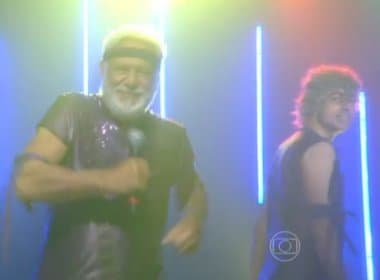 &#039;Tá no Ar&#039; tem Antonio Fagundes dançando Menudos e crítica à TV com paródia de &#039;Brasil&#039;