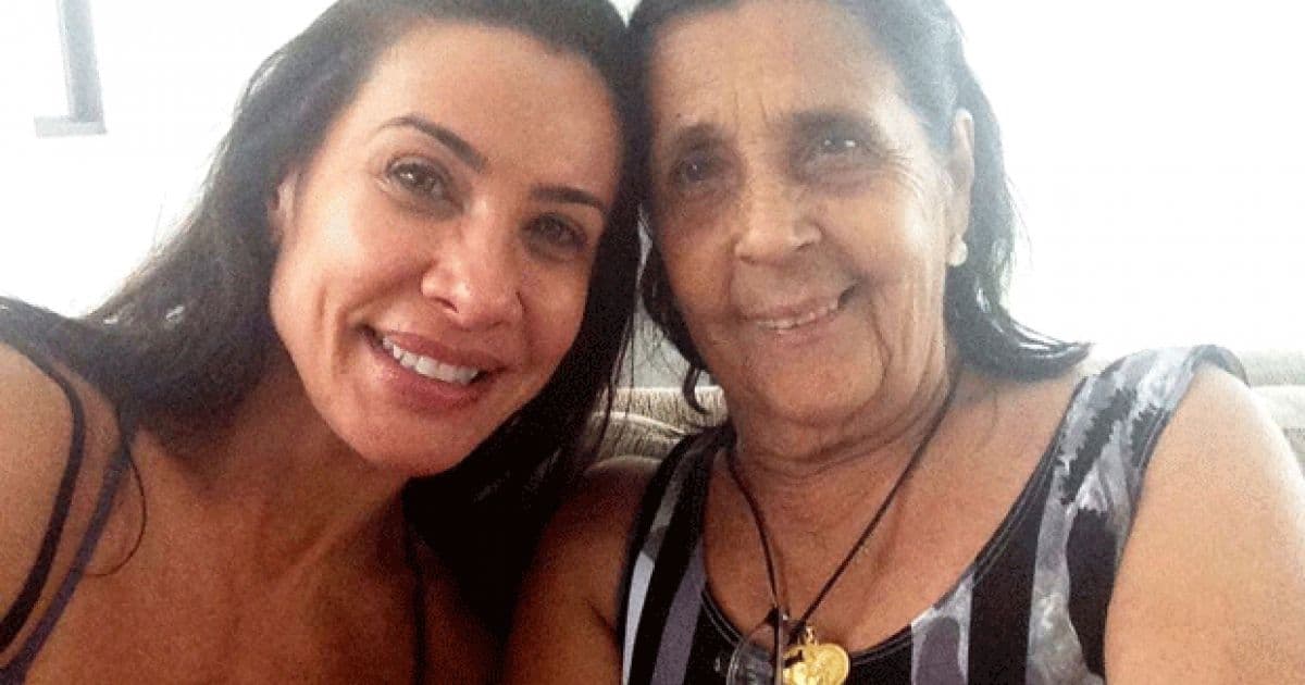 Vendendo churros aos 75 anos, mãe de Scheila Carvalho é motivo de orgulho para filha